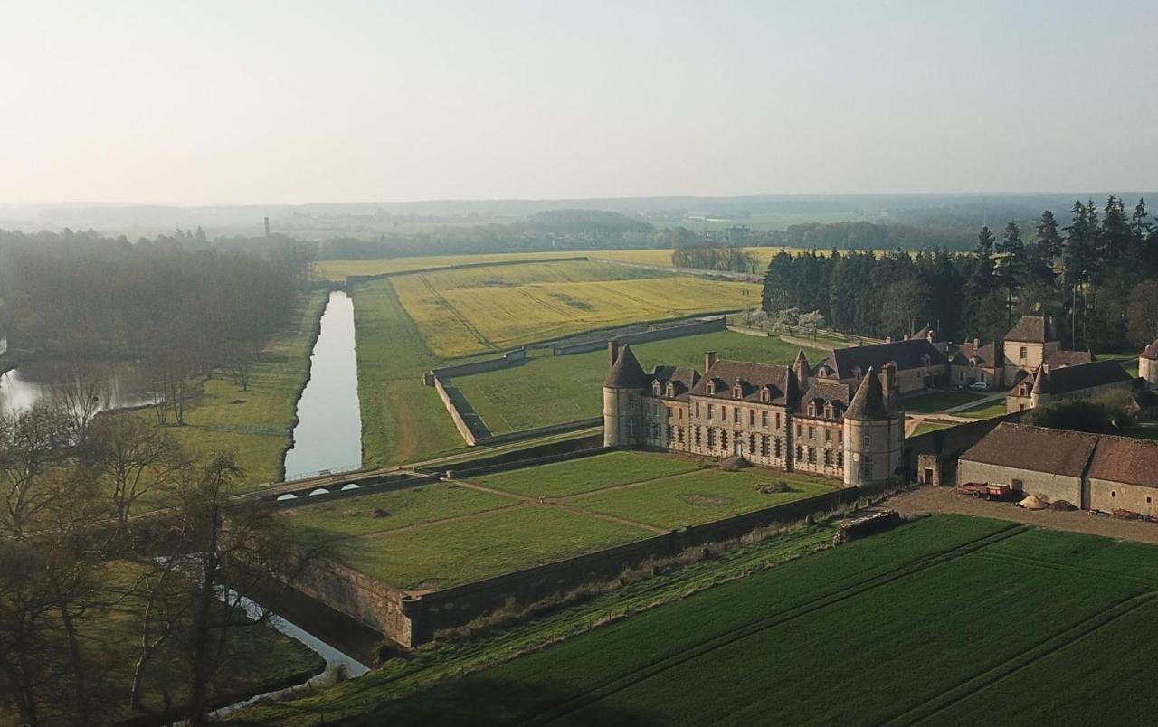 Chateau De La Riviere Pontgouin Extérieur photo
